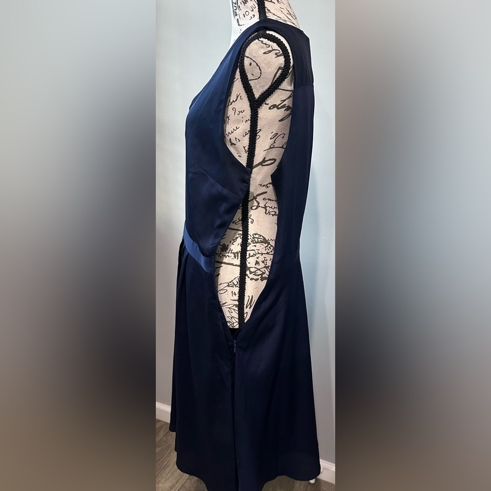 💙💙Banana Republic Blue Dress 💙💙- - Picture 5 of 16